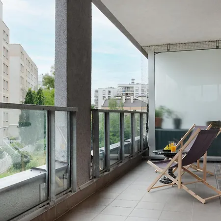 Appartamento Wola Banderii By Renters Varsavia
