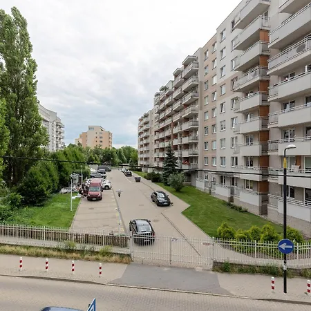 Wola Banderii By Renters Varsavia