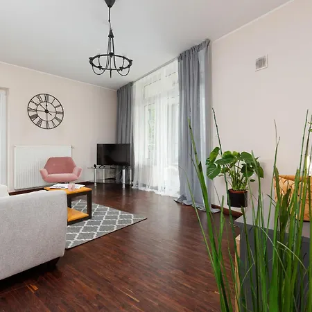 Wola Banderii By Renters Daire